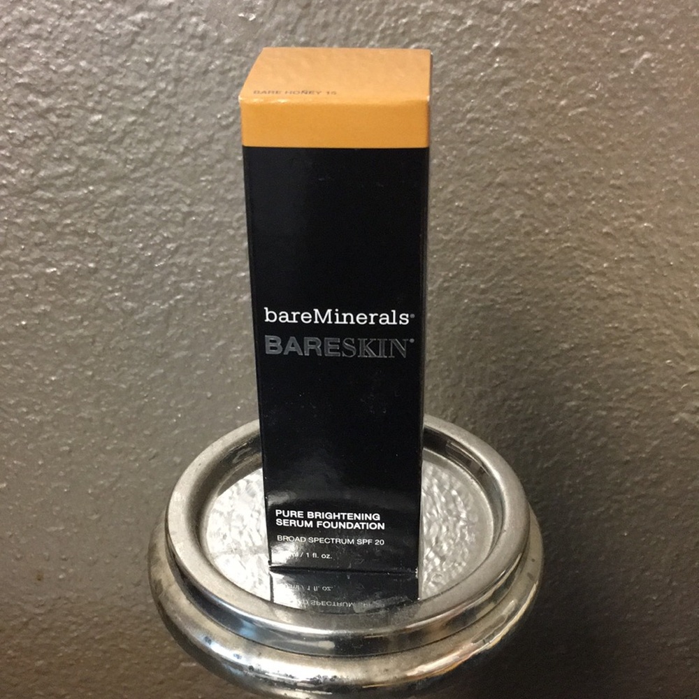 Bare Minerals Foundation- Bare Honey